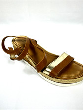 Coach Women  s Wedge Sandal Size 8m