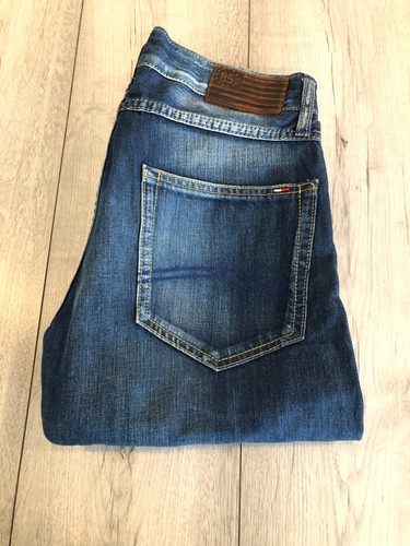 MEN'S TOMMY HILFIGER RYDER REGULAR JEANS 30" WAIST X 32" LEG BLUE..