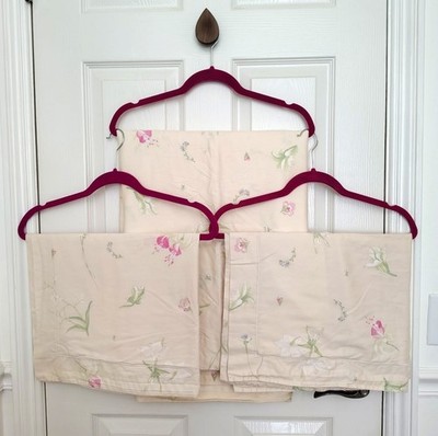 Yves Delorme / France ''Fuchsia'' Duvet Cover Set Full Size
