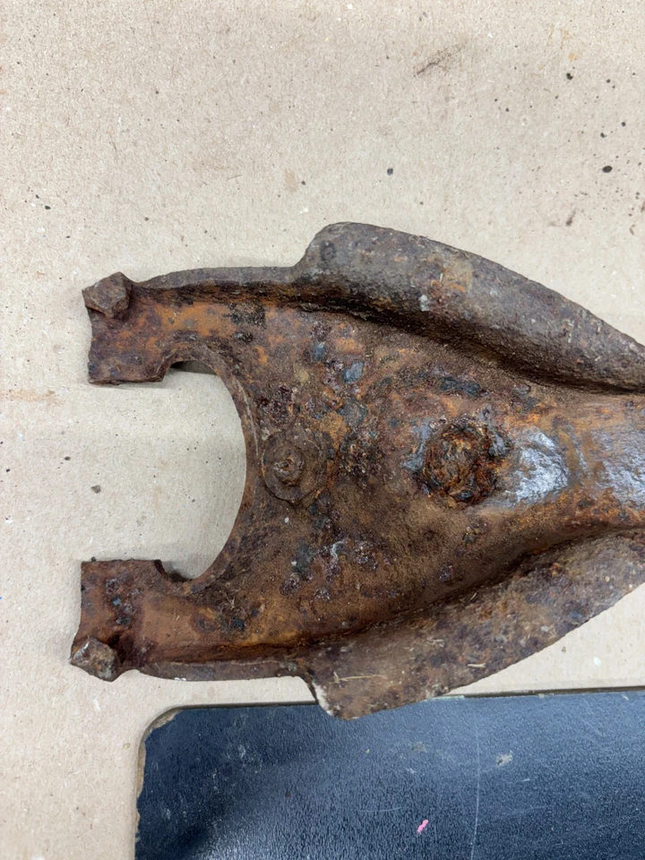 GARFO DE EMBREAGEM GM ÁSPERO USADO MAS FUNCIONAL TRANSMISSÃO MANUAL SAGINAW BW MUNCIE 4 - Imagem 2 de 4