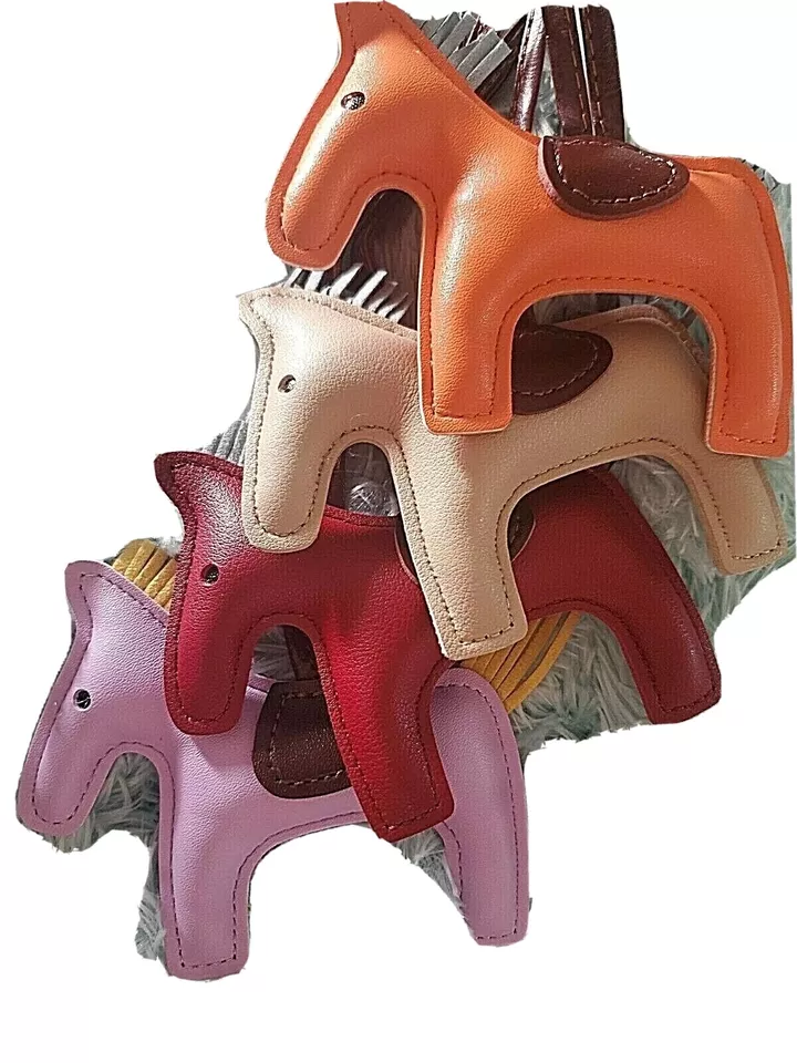 Cuero genuino real Rodeo Caballo Poni Bolso Dije Monedero Llavero Foto 3 de 4