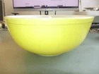 Vintage PYREX #404 Yellow Primary Color 4 QT Large Mixing Nesting Bowl