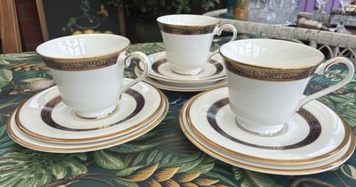 Vintage Royal Doulton Harlow blau/weiß/gold Tasse und Untertasse/drei Trios