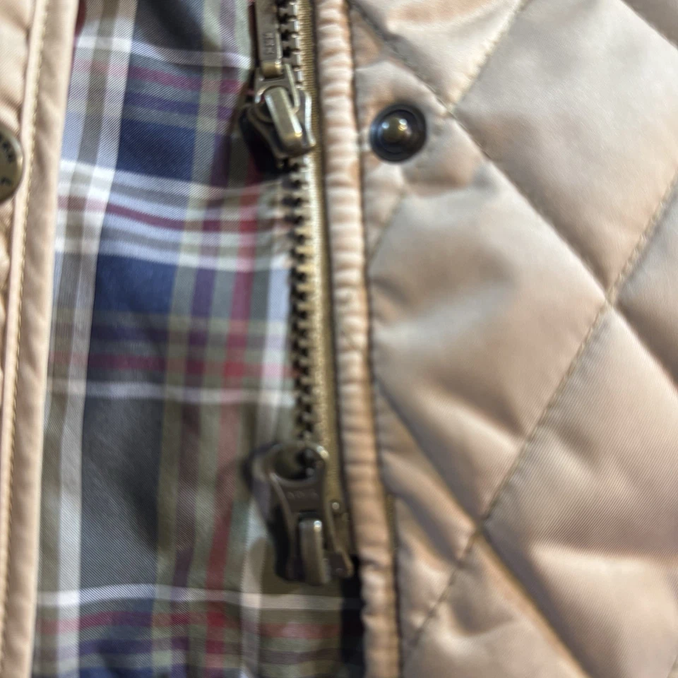 Jaqueta LL Bean acolchoada celeiro preta xadrez forrada gola de veludo feminina P - Imagem 4 de 4