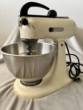 VTG Kitchen Aid Stand Mixer White Model 3B Beater Hobart Countertop TESTED