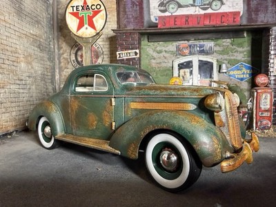 1936 Pontiac Deluxe Rat Rod Rusty Weathered Patina 1/18 Diecast