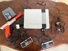 Nintendo NES Entertainment System Action Set - good working order