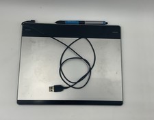 Wacom Drawing Tablet With Pen CTH-680 Intuos Medium Creative Pen/Touch
