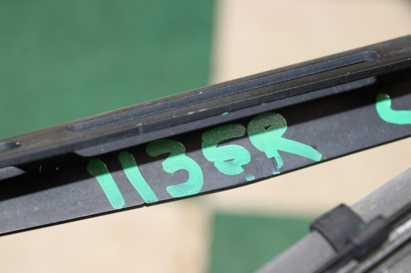 Bentley Flying Spur 2013-2018 FRONT+LEFT, RIGHT Wiper arm