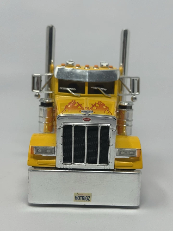 JADA Hotrigz Roadrigz Yellow Peterbilt 379 Day Cab Hot Rod Pete Flames 1:32 - Image 4 of 4