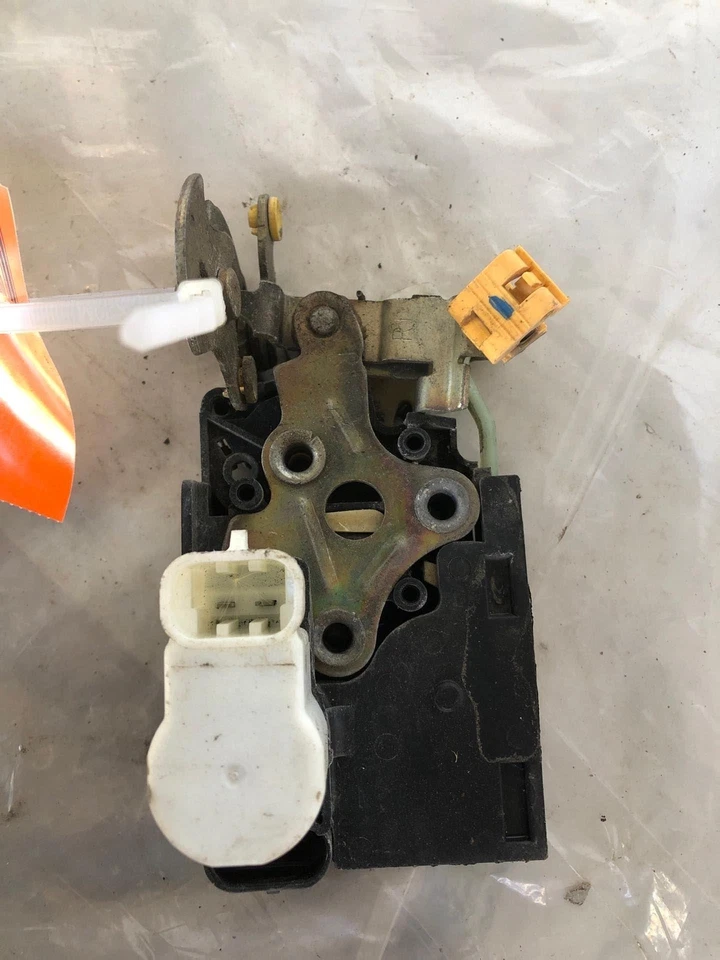 Actuador de bloqueo de pestillo de puerta delantera Pontiac Grand Prix 1997-2003 pasajero derecho derecho derecho derecho Foto 3 de 4