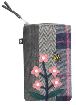 Earth Squared Fair Trade Tartan Tweed Brillenetui Blumen- und Bienendesign