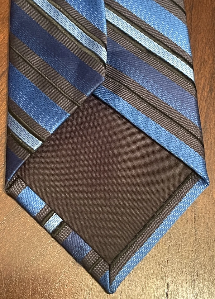 Apt. 9 Blue Black 100% Polyester Men’s Neck Tie Made In China - Image 2 of 4