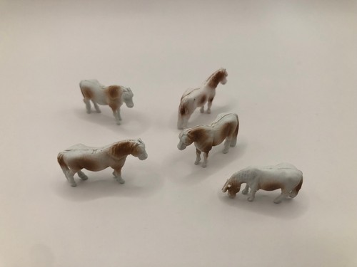 5 Pferde | Zubehör zur Landschaftsgestaltung | H0 | 1:87 | Figuren - Picture 2 of 2