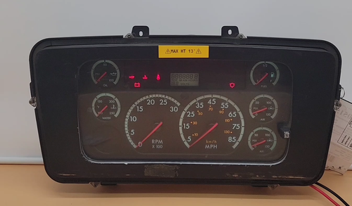 2003 STERLING L7500 USED INSTRUMENT CLUSTER P#3319210070 - Video 1 of 1