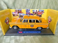 Sun Star 1981 New York Checker Cab - Open Box 1/18 Scale Die-cast model car