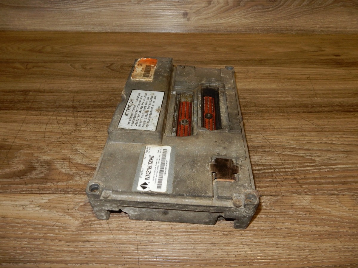 International T444e Engine Computer ECU ECM 1833558C1 # 1122 for