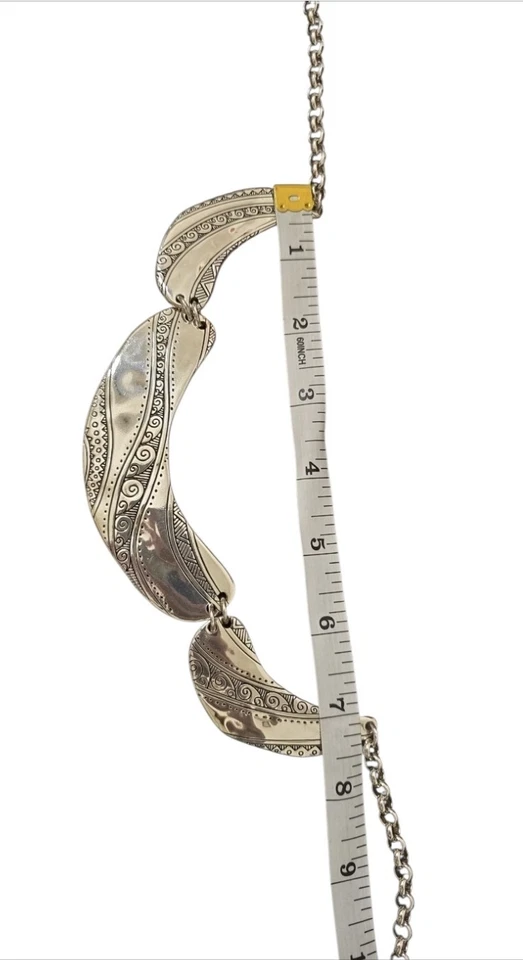 Collar babero ciprés tono plata Brighton. 18" Foto 4 de 4