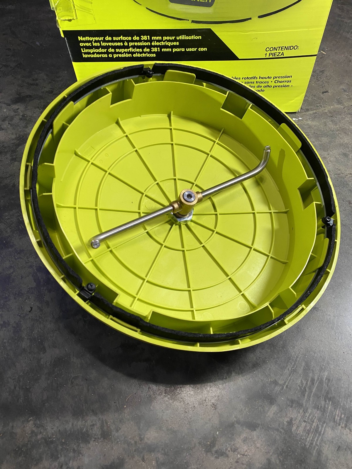 Ryobi 15'' 2500-3300PSI Surface Cleaner attachment for gas pressure washers.