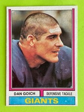 Dan Goich 1974 Topps Rookie Football Card #102 – New York Giants Guard. rookie card picture
