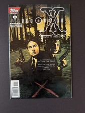 The X-Files Topps - Lot of 20 books, all NM 9.2-9.4 bags and boards EXTRAS
