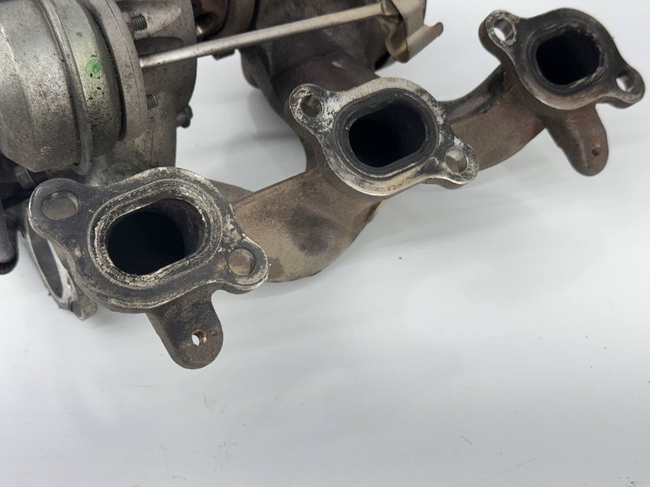 Maserati Ghibli  AWD 3.0 2014 Left Side Turbo Turbocharger Manifold 80k Miles