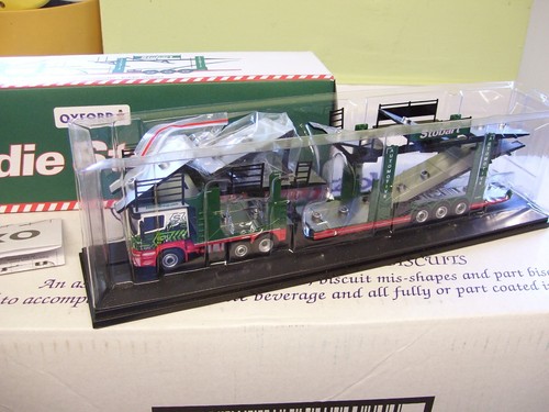 OXFORD DIECAST-76SCT005-SCANIA P TRANSPORTER-EDDIE STOBART-BNIB