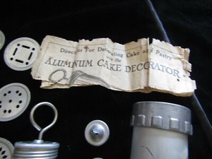 Vintage Alumnum Cake Decorator Set For Cakes And Pastry 