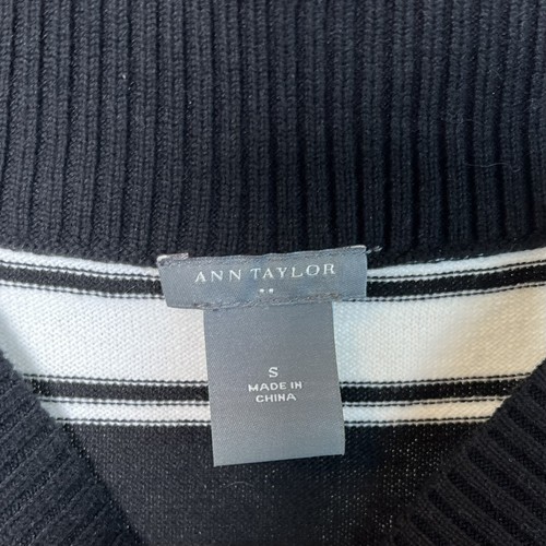 Ann Taylor Sz S top Striped Black White V-neck Cap Sleeve 100% Cotton casual top - Afbeelding 9 van 10