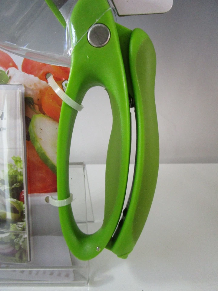 Tijeras pinzas para ensalada Trudeau Toss & Chop, mezclando en una NUEVO Foto 4 de 4
