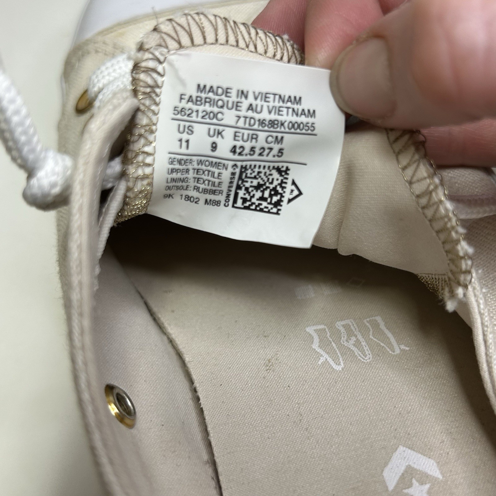 Converse Shoreline Chuck Taylor Beige Tan Gold Eyelets Women’s Size 11 thumbnail 13