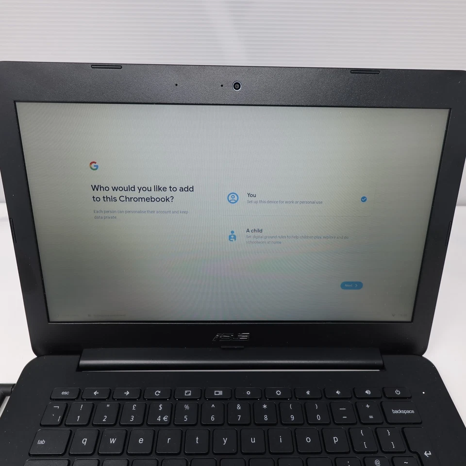 Asus C300S Laptop N3060 2GB Ram 32GB SSD 13" Chrome Battery Faulty - Image 4 of 4