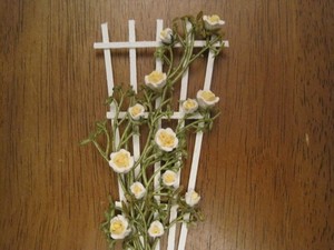 Clay Rose Filled Fan Trellis 1:12 scale dollhouse miniature Landscaping OOAK #3