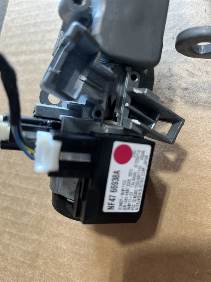 2010 MAZDA MIATA MX5 NC IGNITION DOOR TRUNK CONSOLE KEY LOCK SET - Image 3 of 3