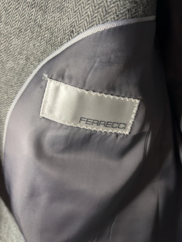 Ferrecci grey herringbone wool-blend Suit 42 Short. Pants 32/32 - Image 4 of 4