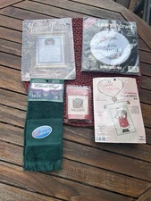 Cross Stitch Kits & Towel Christmas Etc Dimensions Hairloom Treasures Lot Of 5