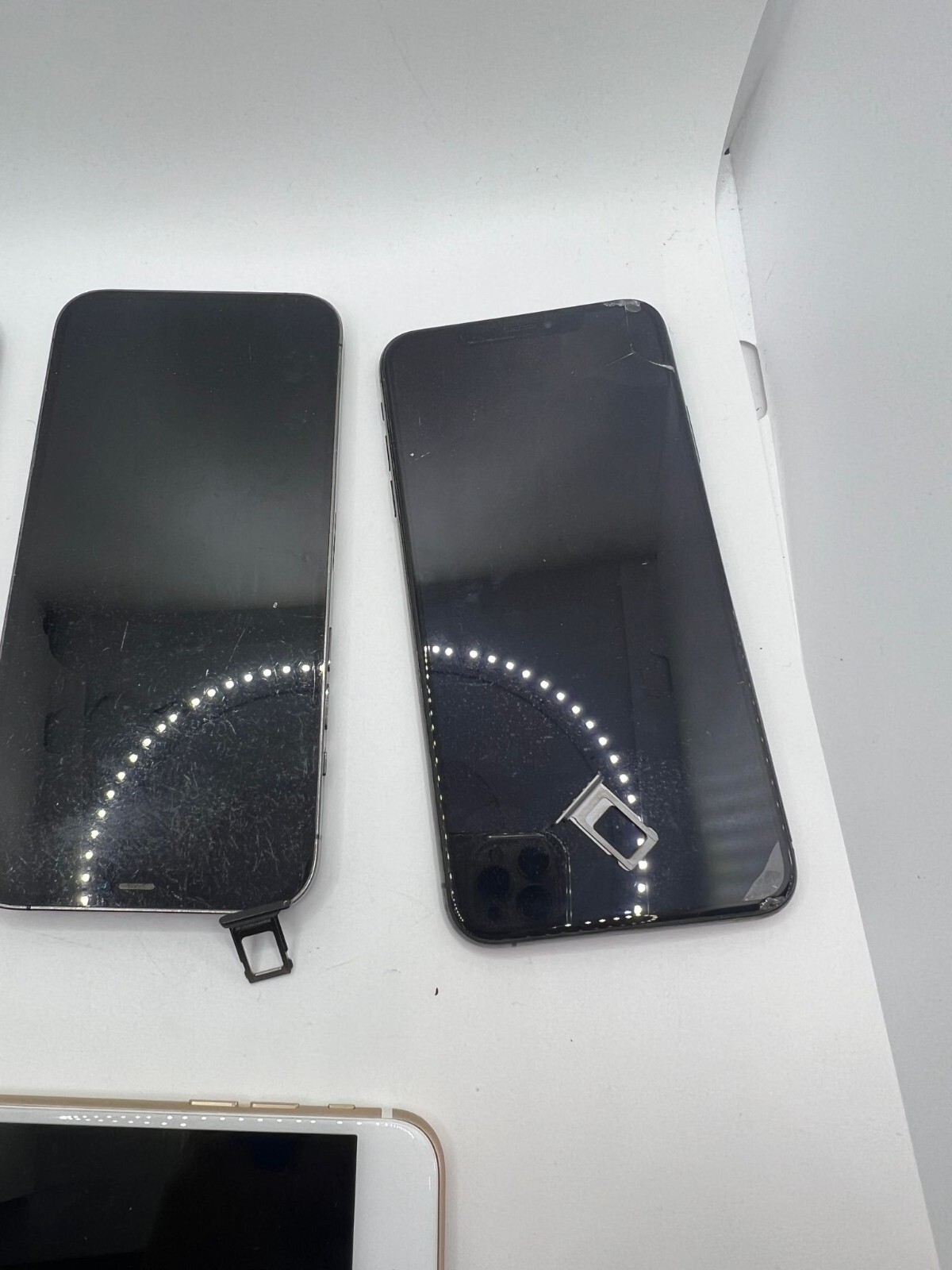 iPhones Bundle 4x iPhone 12 Pro MaxiPhone 11 Pro MaxiPhone6iPhone