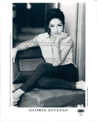 1992 Press Photo Latin Pop Singer Songwriter Gloria Estefan