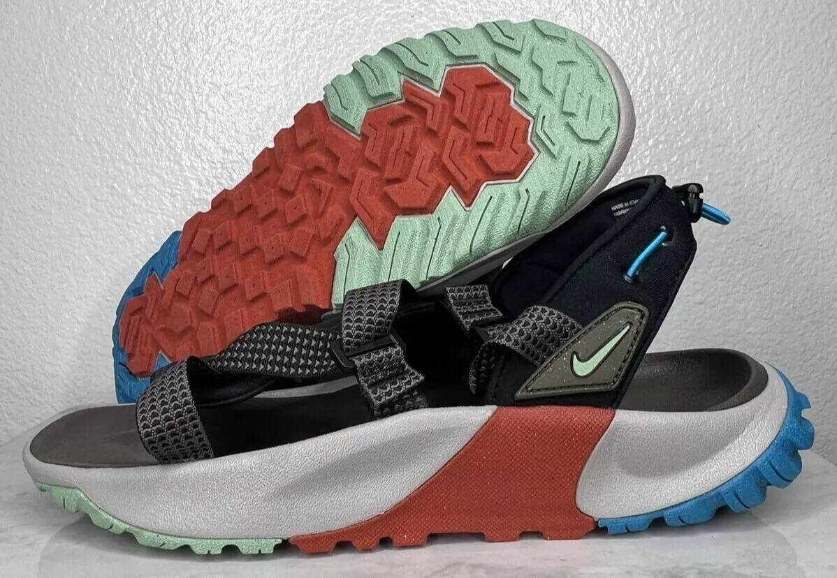 Nike walking hotsell sandals