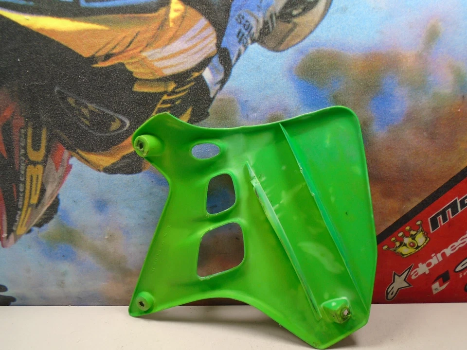 1991 KAWASAKI KX 125 LEFT TANK SHROUD (A) 91 KX125 - Изображение 2 из 4