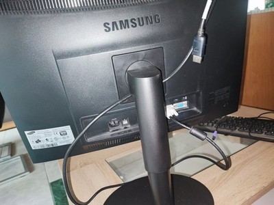 Samsung SyncMaster 2443BW 24 Zoll HD TN LCD Monitor, Schwarz. Sehr Gut Erhalten.
