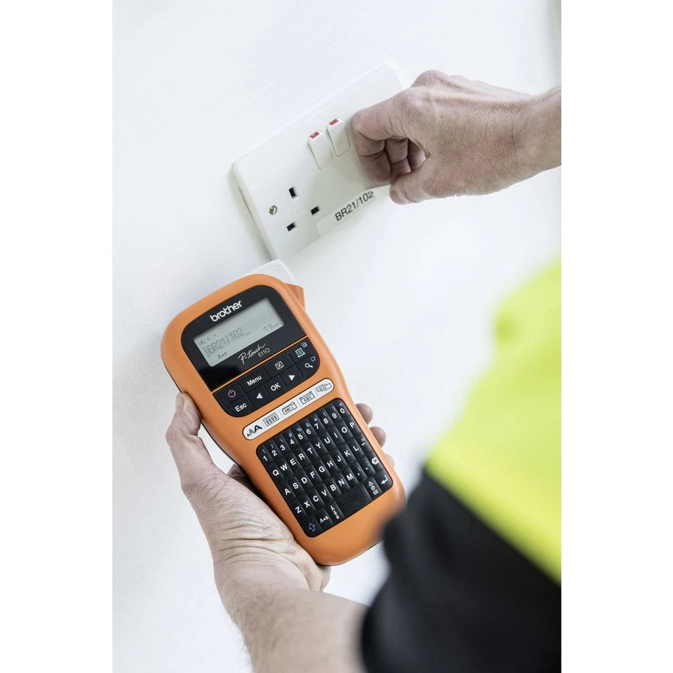 Brother P-touch E110 Beschriftungsgerät Geeignet für Schriftband: TZe 3.5 mm,... - Bild 3 von 4