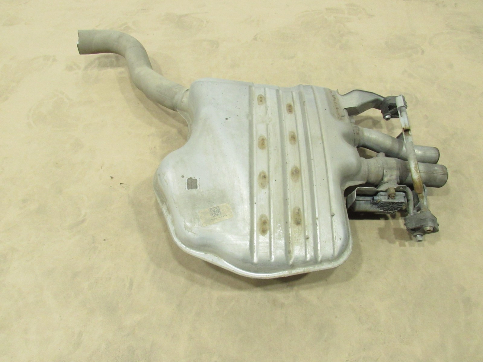18-20 Mercedes S560 W222 2019 Rear Left Driver Exhaust Muffler W/Actuator ;:M