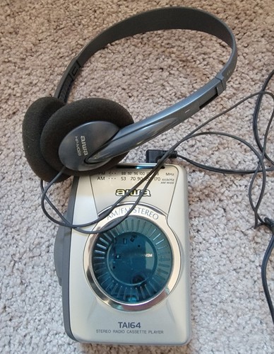 Sony, RCA, Aiwa Discman Walkman Cd & Cassette Tape Players & Carrier As-Is Find - Picture 4 of 5