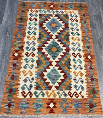 Vintage Kelim traditionell handgefertigt orientalisch Wolle Kelim 5 Fuß x 3,2 Fuß 154 cm x 104 cm
