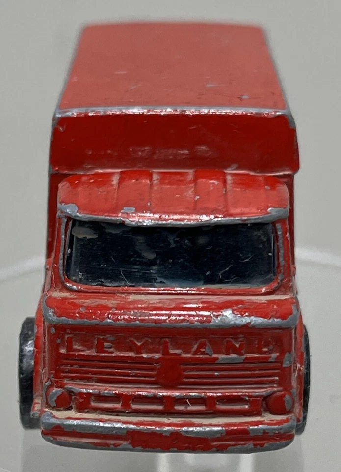 Corgi Juniors Leyland Terrier Daily Planet Superman Diecast Truck - Image 2 of 4