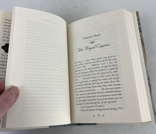 The Arcanum: The Extraordinary True Story , Gleeson, Janet Excellent - Picture 7 of 10