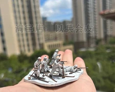 1/72 World War II Soviet Ski Force Finished Soldier Scene Model