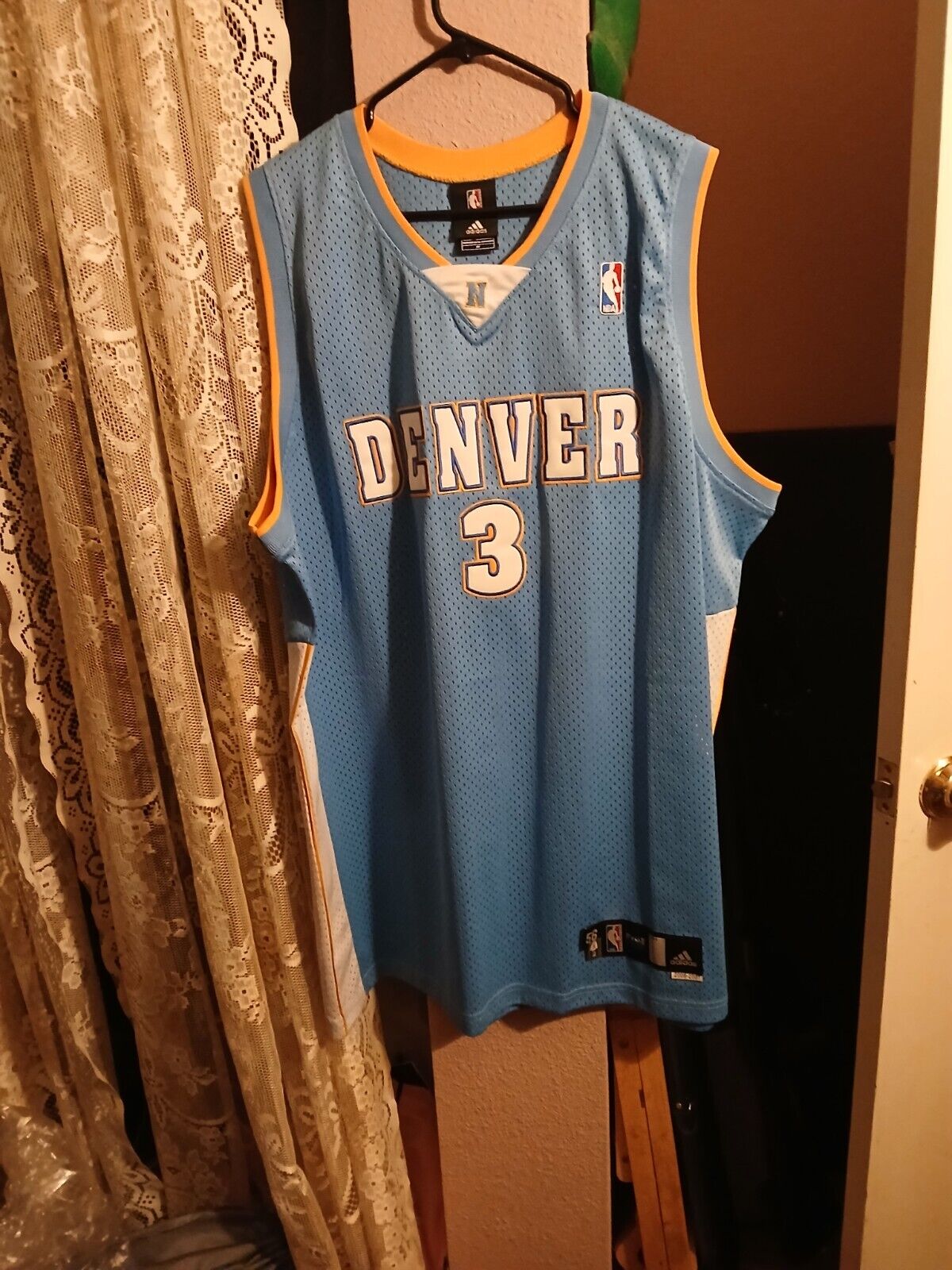 Picture 3 of 8