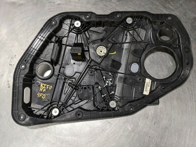 KIA FORTE OEM RIGHT FRONT DOOR PANEL WINDOW REGULATOR ASSEMBLY